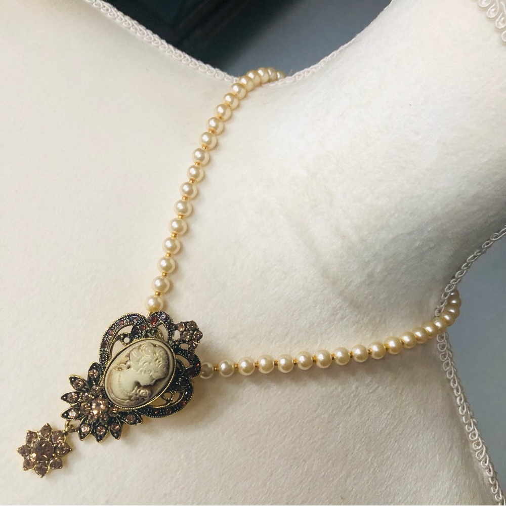 Handcrafted repurpose victorian lady cameo pendant Czech glass Pearl necklace